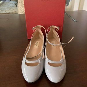 Valentino - Rockstud Patent Leather Strappy Flats